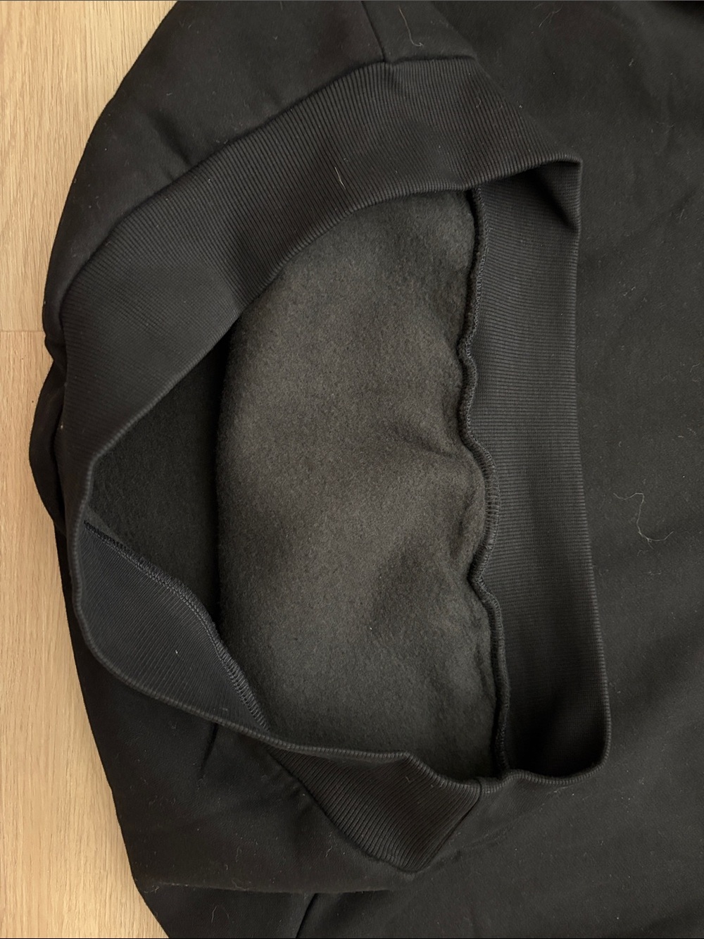Comfrt Black Sweatshirt - Picture 8 of 9
